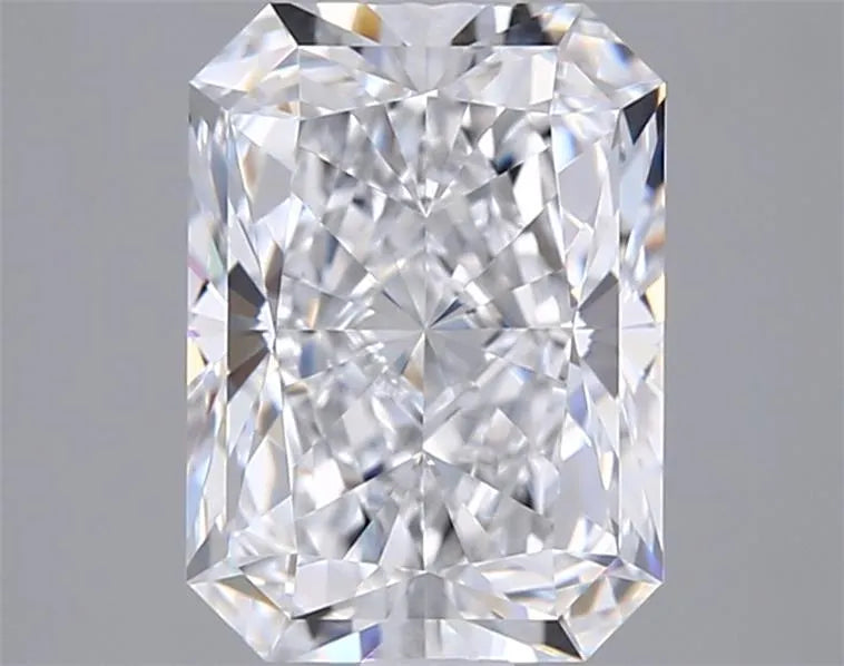 2.02ct Radiant Lab Grown Diamond (Colour E, Clarity VVS1, IGI Certified)