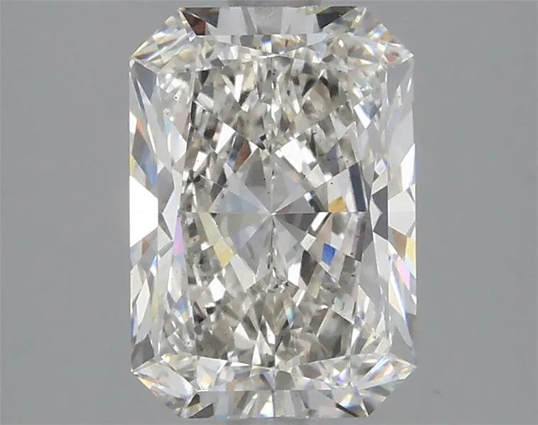 2.29ct Radiant Lab Grown Diamond (Colour G, Clarity VS2, IGI Certified)