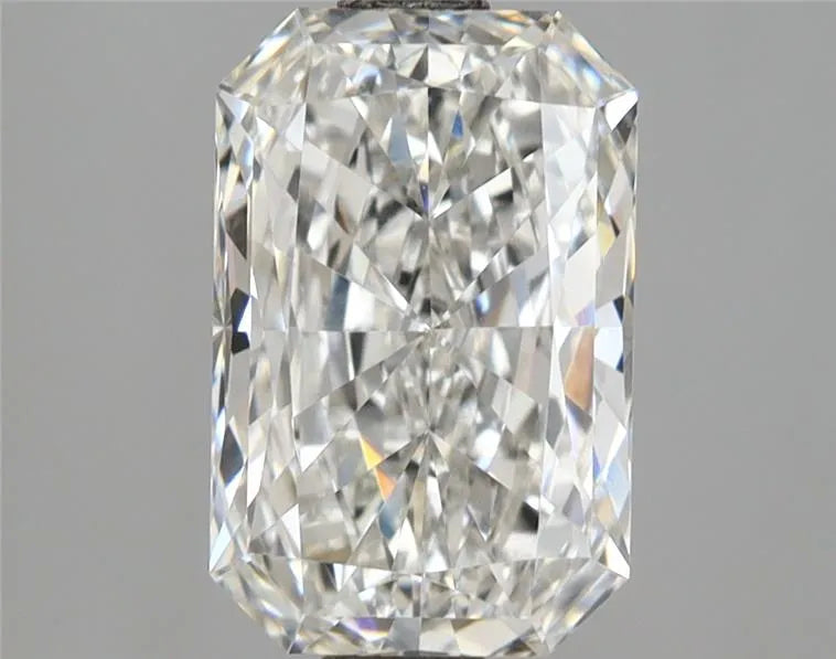 2.53ct Radiant Lab Grown Diamond (Colour F, Clarity VVS2, IGI Certified)