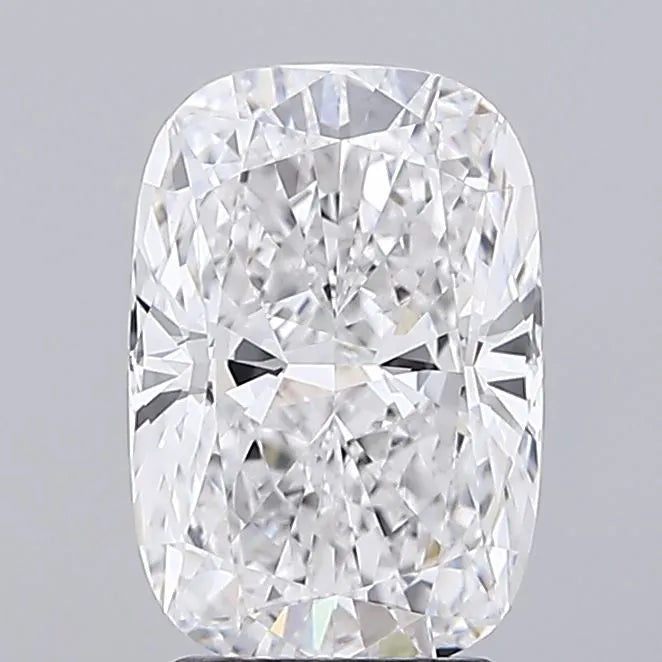 2.72ct Cushion modified Lab Grown Diamond (Colour E, Clarity VVS2, IGI Certified)