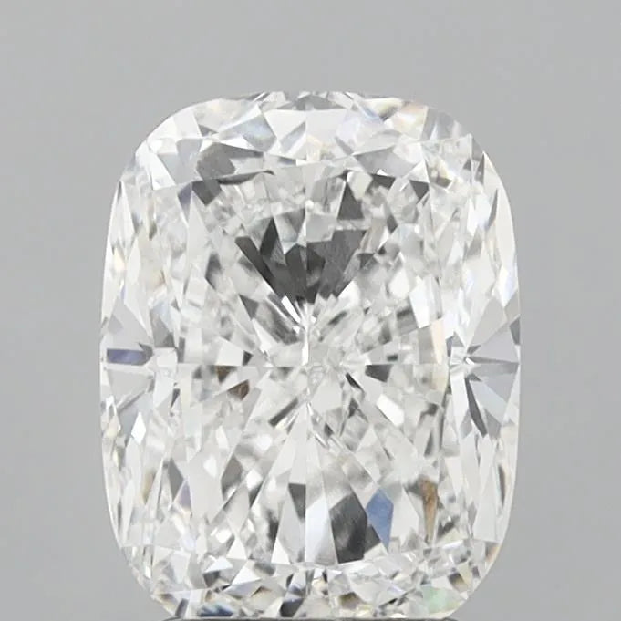 3.01ct Cushion modified Lab Grown Diamond (Colour E, Clarity VVS1, IGI Certified)