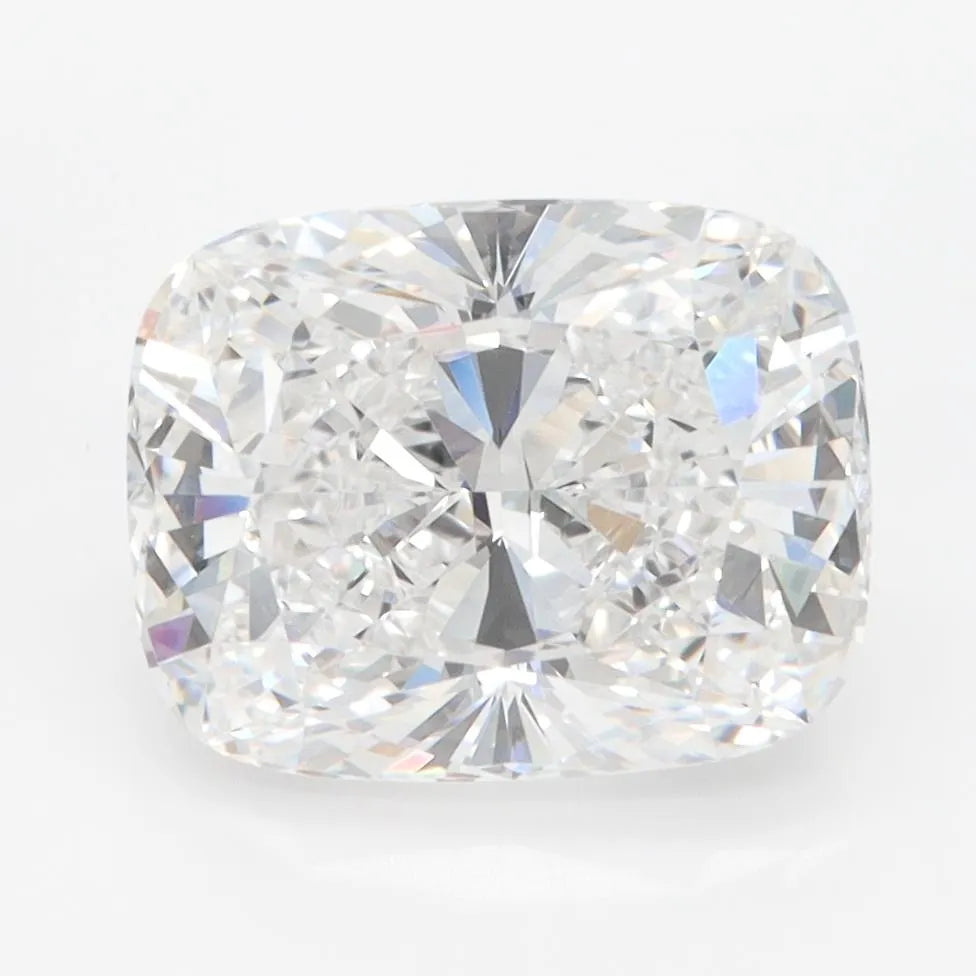 3.07ct Cushion modified Lab Grown Diamond (Colour E, Clarity VVS1, IGI Certified)