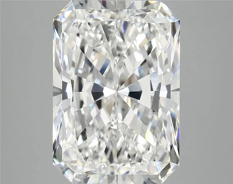 5.01ct Radiant Lab Grown Diamond (Colour E, Clarity VVS2, IGI Certified)