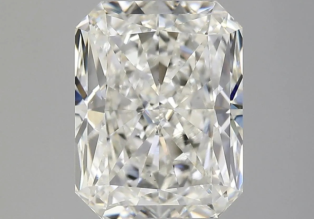 5.51ct Radiant Natural Diamond (Colour J, Clarity VS2, GIA Certified)