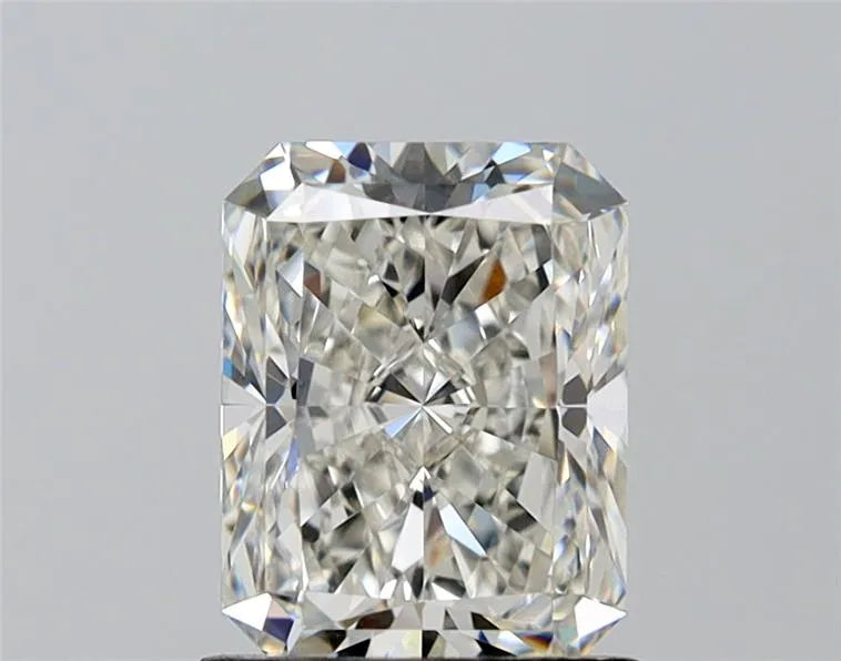 1.72ct Radiant Lab Grown Diamond (Colour G, Clarity VVS2, IGI Certified)