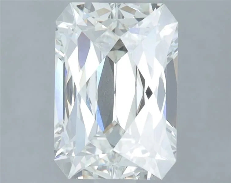 2.23ct Radiant Lab Grown Diamond (Colour G, Clarity VVS2, IGI Certified)