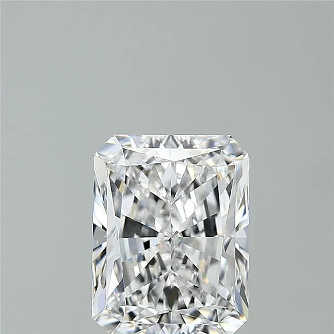 3.02ct Radiant Lab Grown Diamond (Colour D, Clarity VVS2, IGI Certified)