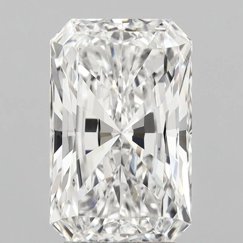 3.76ct Radiant Lab Grown Diamond (Colour E, Clarity VS1, IGI Certified)