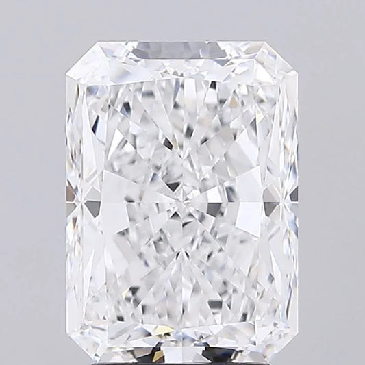 3.82ct Radiant Lab Grown Diamond (Colour D, Clarity VVS2, IGI Certified)