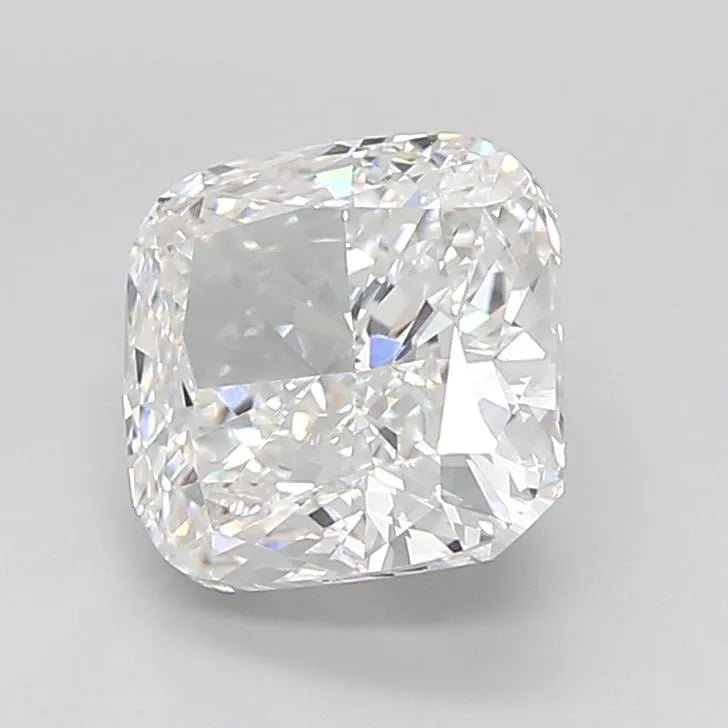 3.91ct Cushion modified Lab Grown Diamond (Colour D, Clarity VVS2, IGI Certified)