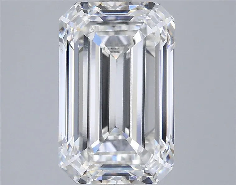4.04ct Emerald Lab Grown Diamond (Colour E, Clarity VVS1, IGI Certified)