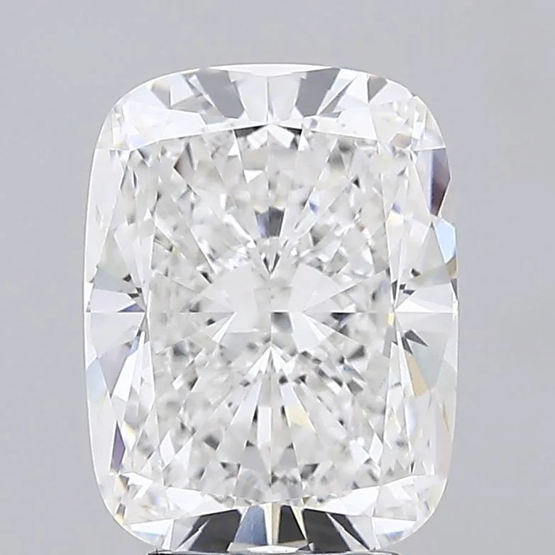 5.03ct Cushion modified Lab Grown Diamond (Colour E, Clarity VVS1, IGI Certified)