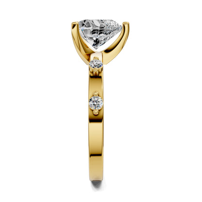 AMOUR HEART ACCENT DIAMOND RING