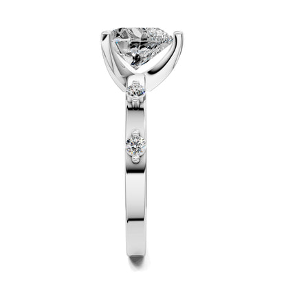 AMOUR HEART ACCENT DIAMOND RING