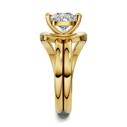 ELARA PEAR TWIST RING