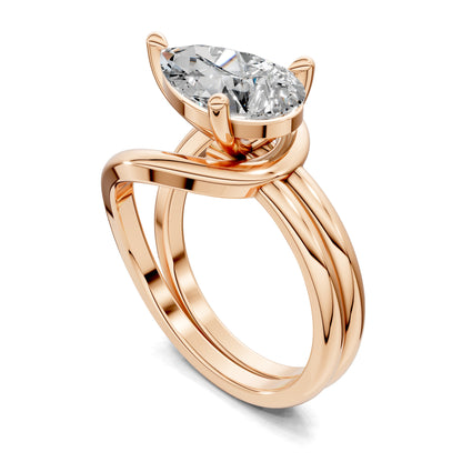 ELARA PEAR TWIST RING